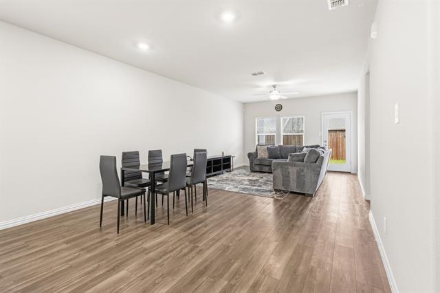 Foto del edificio - 206 Goosewood Dr