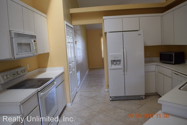Foto del edificio - 3 br, 2 bath House - 1010 SW Alcantarra Blvd.