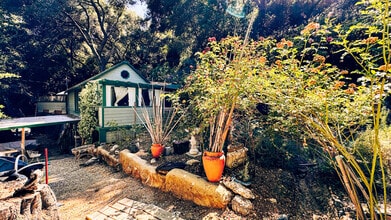 Building Photo - 971 Old Topanga Canyon Rd