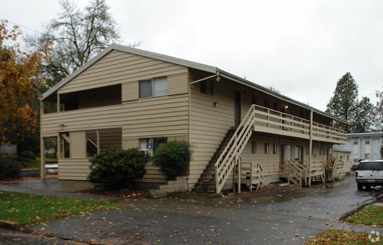 Building Photo - The Arrowhead Apartments