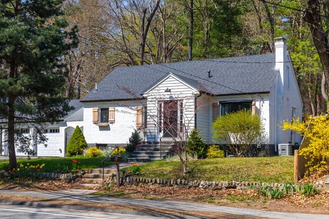 Building Photo - 1625 Trapelo Rd