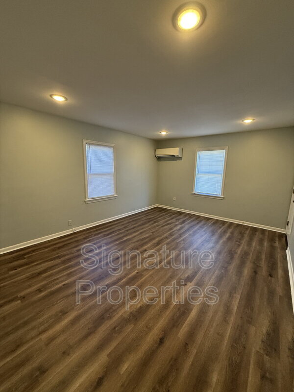 Foto del edificio - 631 Quincy St