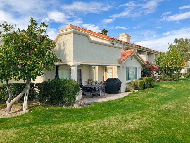 Foto del edificio - 759 Montana Vista Dr