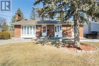Building Photo - 1105 Falaise Rd