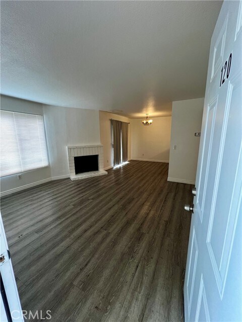 Foto del edificio - 1025 N Tippecanoe Ave