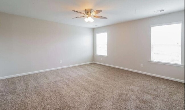 Foto del edificio - 777 Redbud Ln