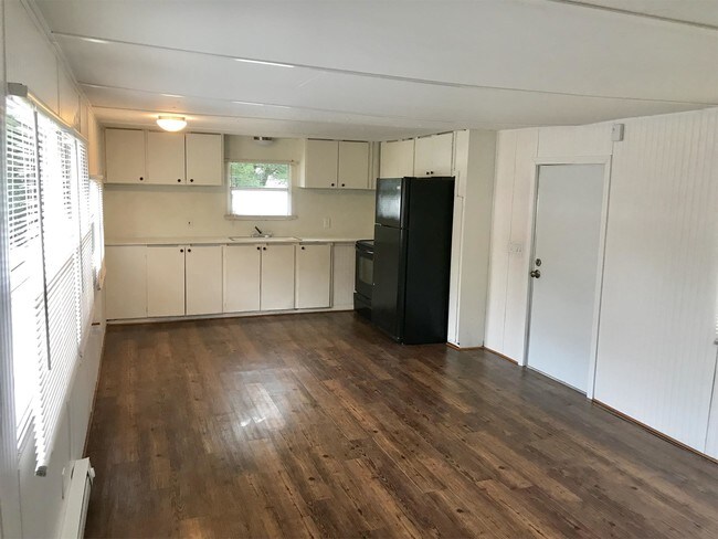 Building Photo - 807 Edgemont Ave