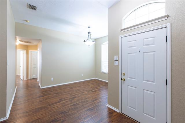 Foto del edificio - 6100 Pine Ridge Blvd