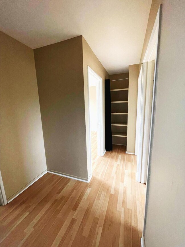 Photo du bâtiment - 3 bedroom in Kitimat BC V8C 1W2