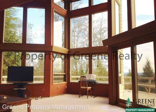 Building Photo - 4828 Bush Mountain Dr SW