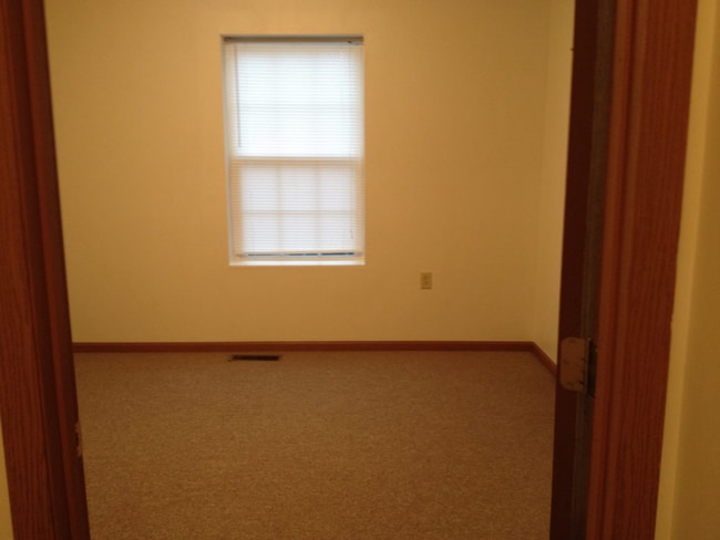 Building Photo - 1000 Church Hill Dr