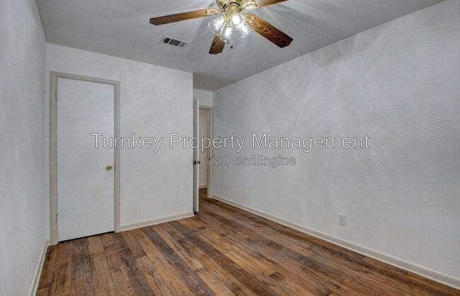 Building Photo - 5604 B St