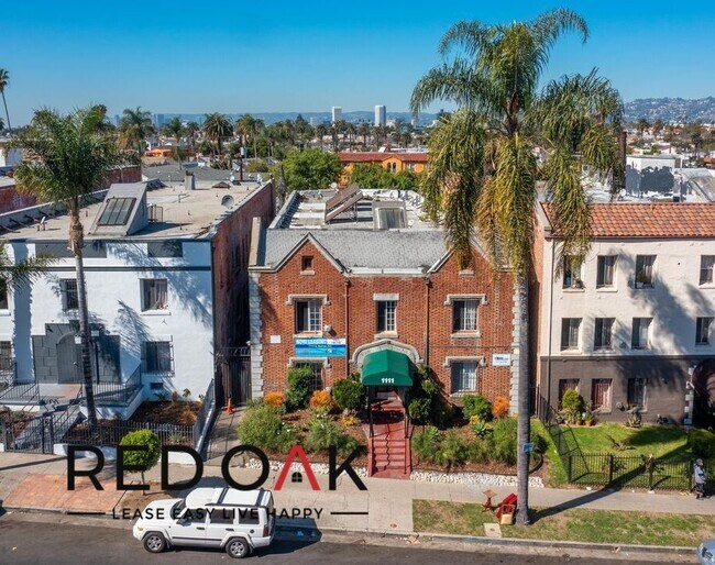 Foto del edificio - 1111 S Norton Ave