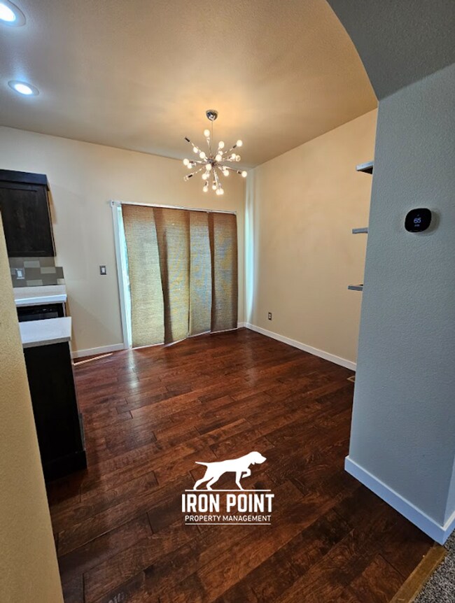 Foto del edificio - 3bed/2.5 bath Townhome in Boise w/2 Car Garage, Community Pool & Fitness Center