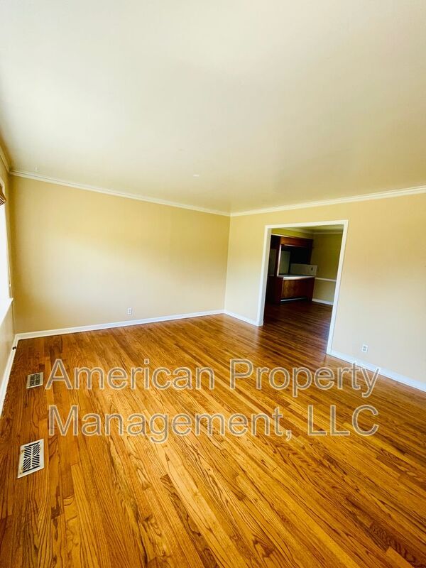 Foto del edificio - 4409 E 21st Pl