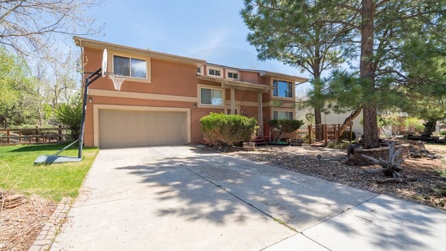 Foto del edificio - 5 Bedroom 3.5 Bath Home in Discovery @ Rockrimmon