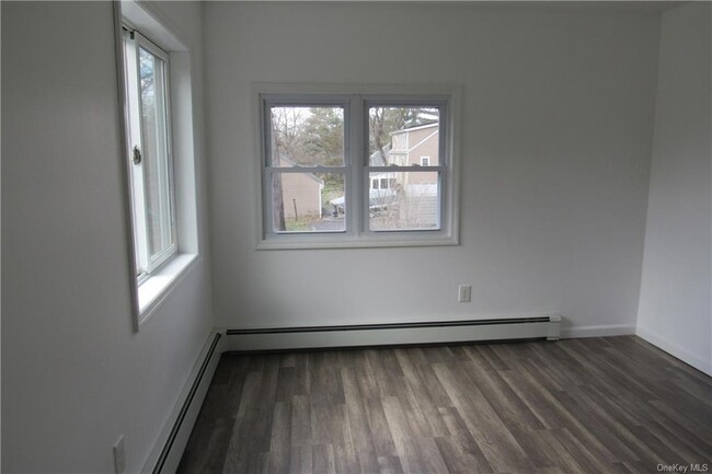 Building Photo - 80 W Dorsey Ln