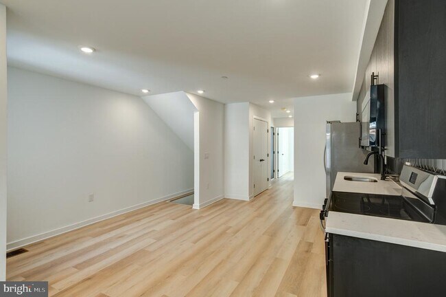 Foto del edificio - 2329 Ellsworth St