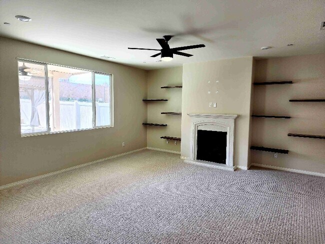 Foto del edificio - 26065 Plumcot Dr