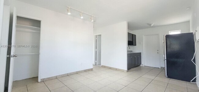 Foto del edificio - 2332 NW 14th St