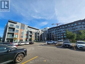 Building Photo - 95-195 Dundas St W