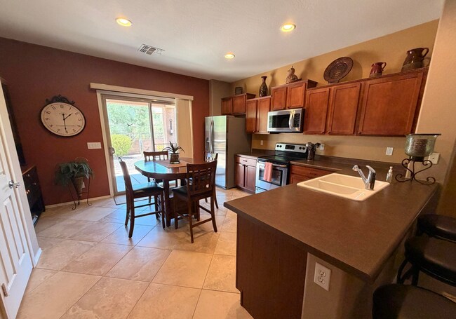 Foto del edificio - 2312 N Hudson Dr