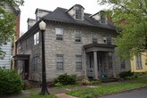 Foto principal - 218 W Linn St