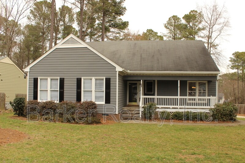 Foto principal - 905 Oakwater Dr