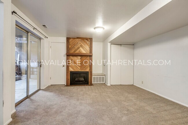 Foto del edificio - 1760 Willowbrook Dr