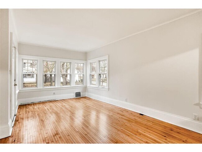 Foto del edificio - 3407 N Oliver Ave