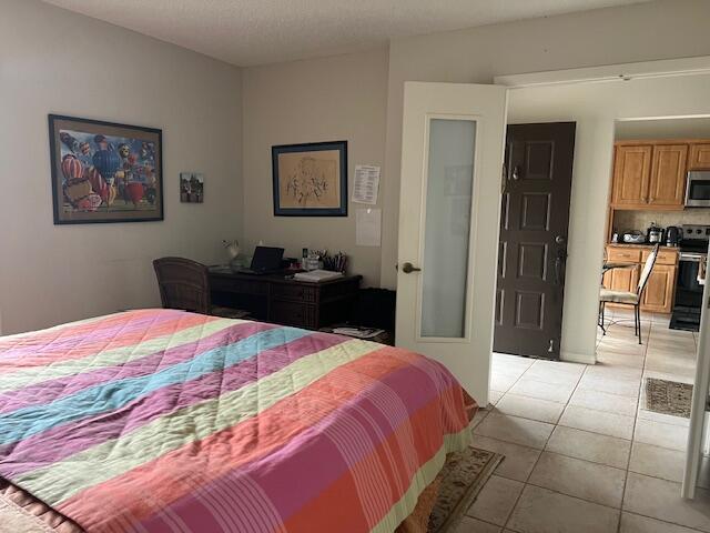 Building Photo - 8741 Boca Glades Blvd W