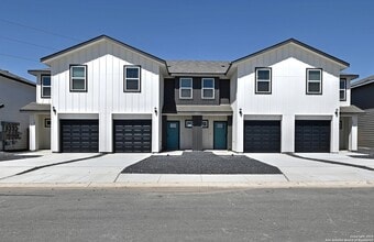 Building Photo - 11318 Clearmine St