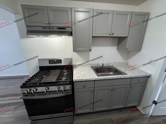 Foto del edificio - 8814 Wadsworth St SW