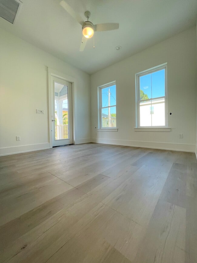 Foto del edificio - 511-513 13th Ave S