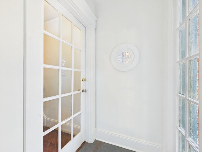 Building Photo - 4222 Chamberlayne Ave