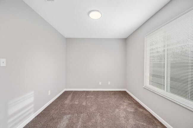 Interior Photo - 8Ninety at Loveland