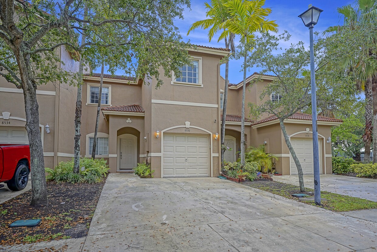 Foto principal - 8536 SW 214th Way