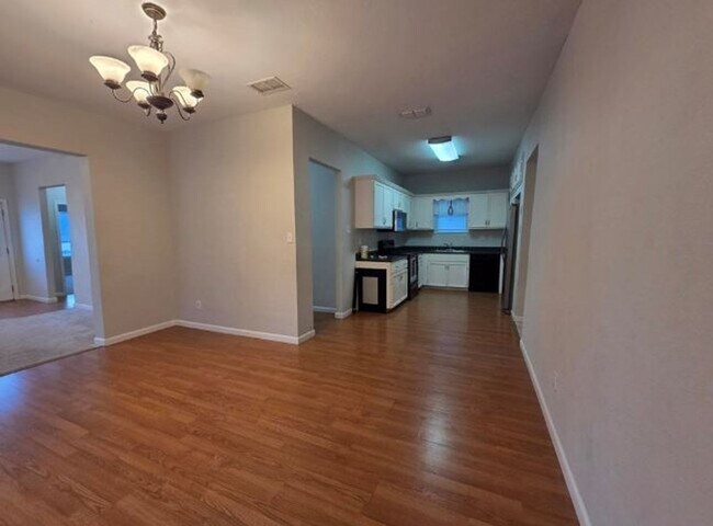Foto del edificio - 801 Everett St
