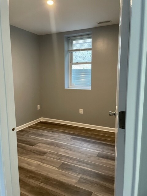 Room - 4413 38th St