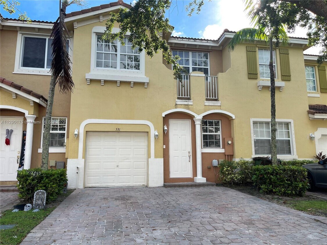 531 NE 21st Ave, Homestead, FL 33033 Townhome Rentals in Homestead FL