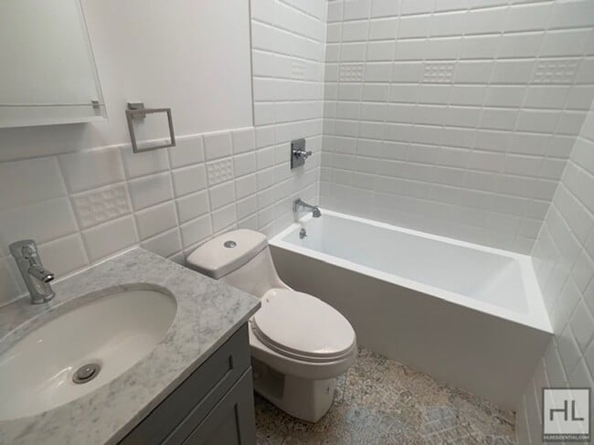 Building Photo - ROGERS AVENUE / 1-Bed 1-Bath