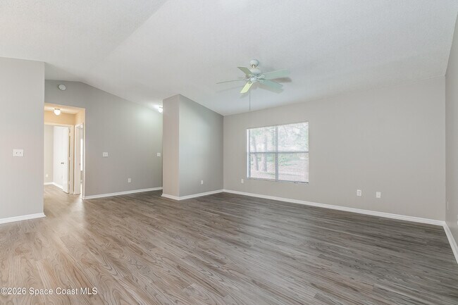 Foto del edificio - 1467 Dallam Ave NW