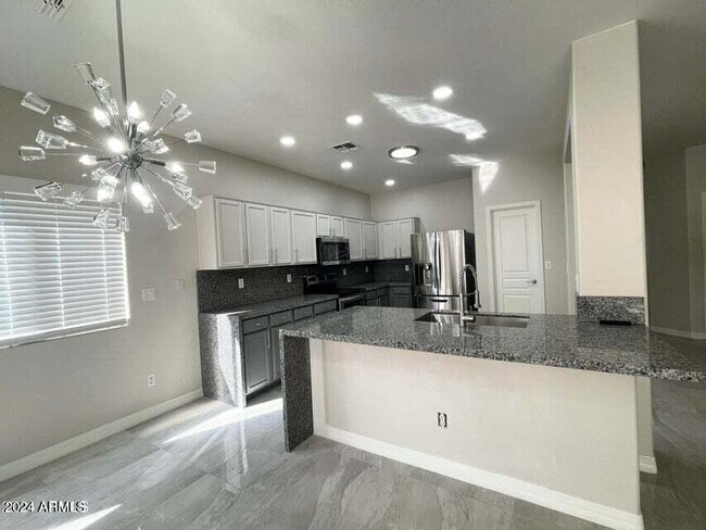 Building Photo - 41120 N Hudson Trail
