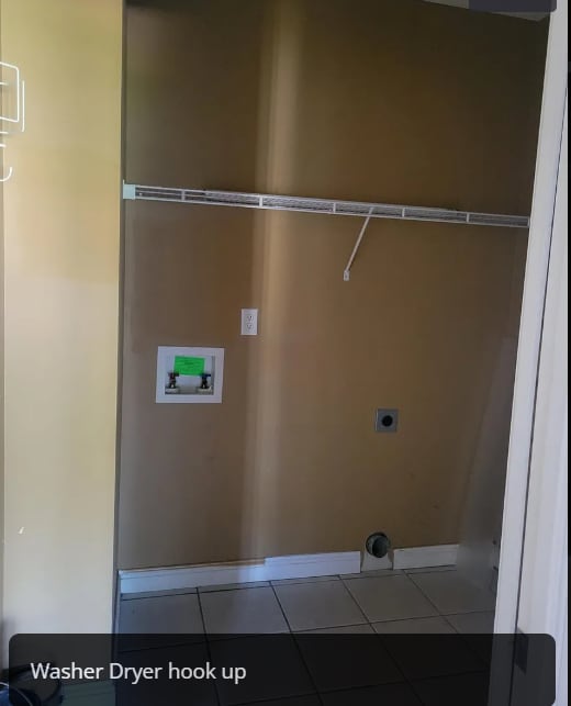 Building Photo - 9300 Grandstand Ct