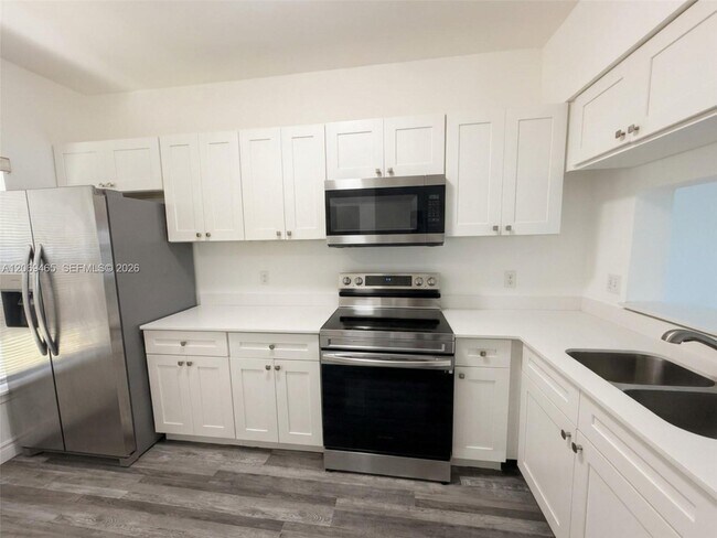 Foto del edificio - 3152 SW 49th St
