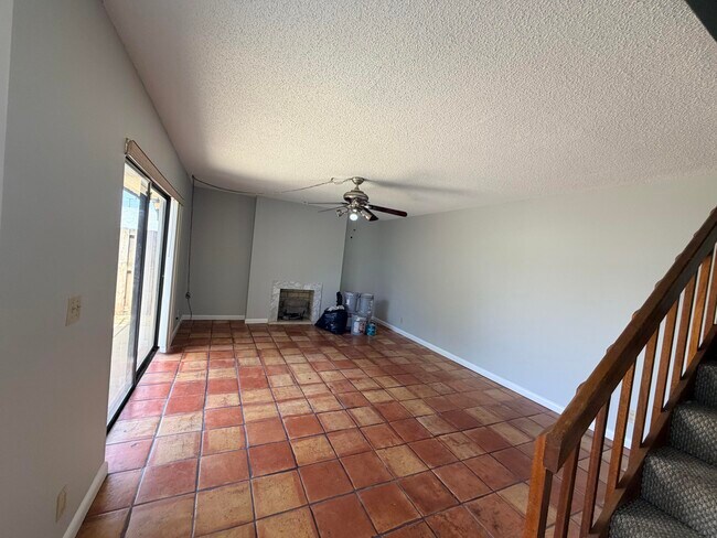Foto del edificio - 37 Lake Arbor Dr