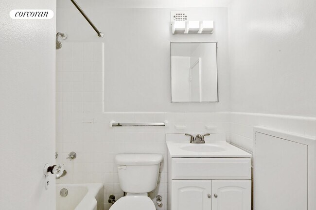 Foto del edificio - 135 E 54th St