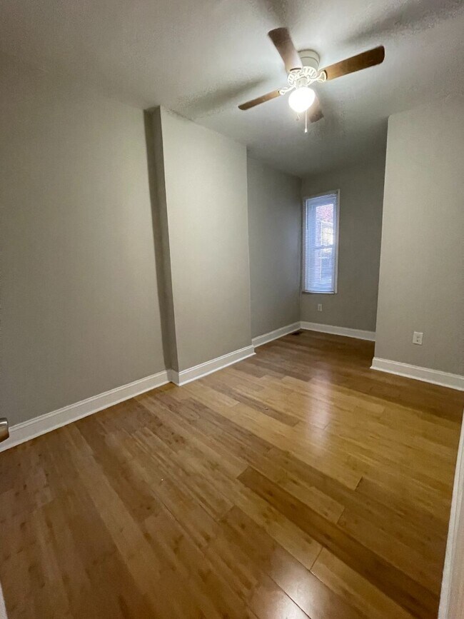 1st floor bedroom - 4917 Olive St