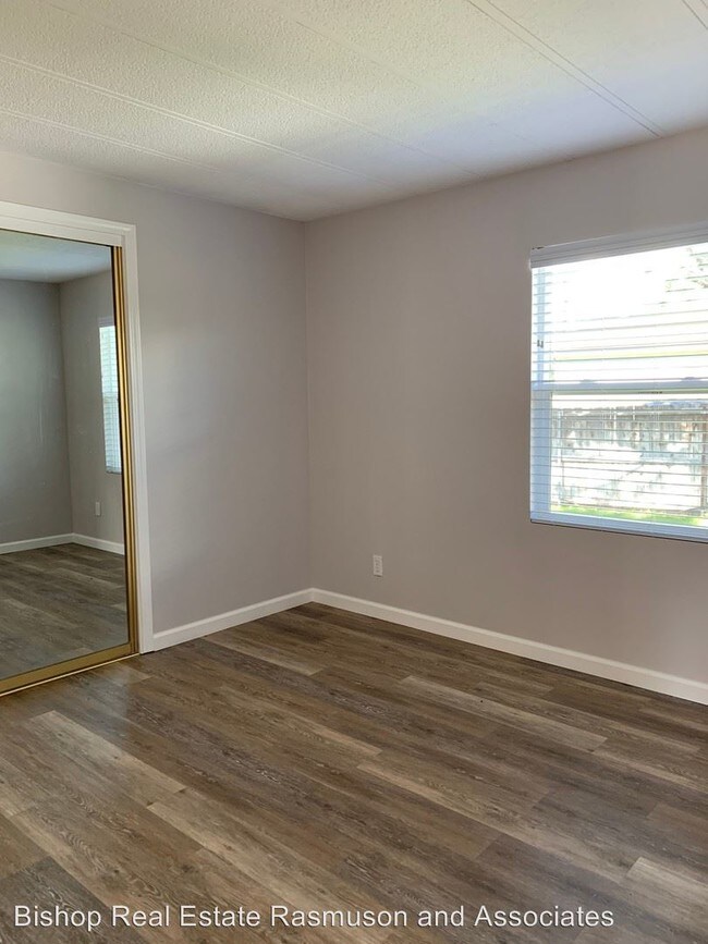 Building Photo - 2 br, 2 bath House - 2311 Juniper Dr