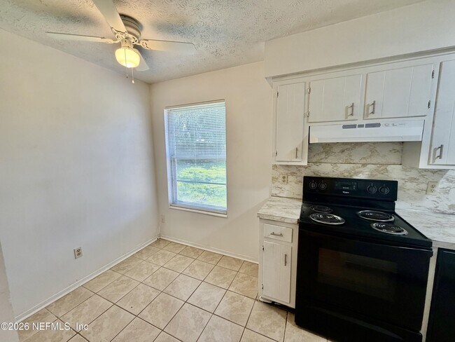 Building Photo - 1745 Patricia Ln